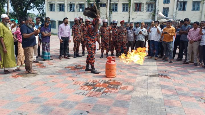 নাগেশ্বরীতে দুর্যোগ প্রশমন দিবস উদযাপন